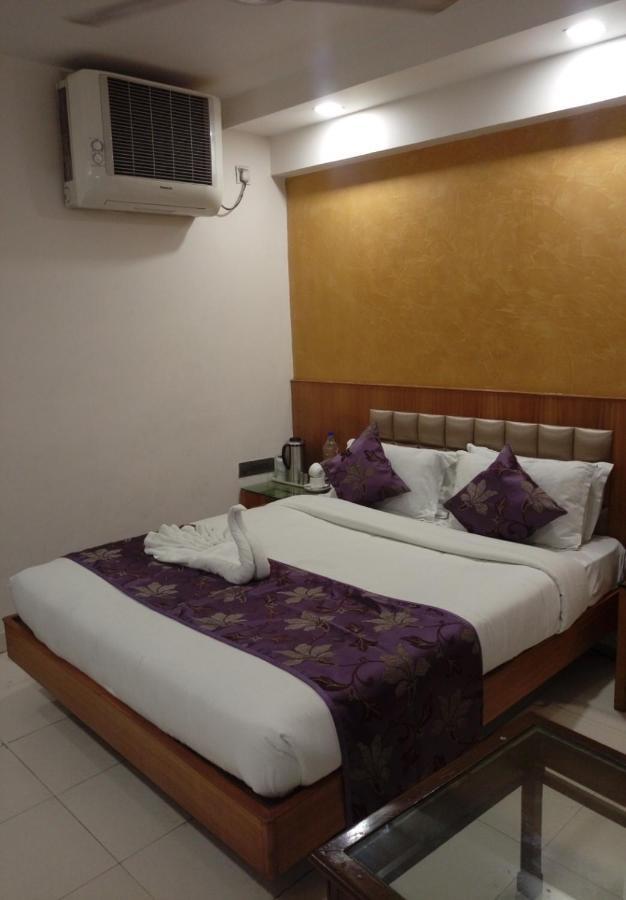 Hotel Shelter Gwalior Εξωτερικό φωτογραφία